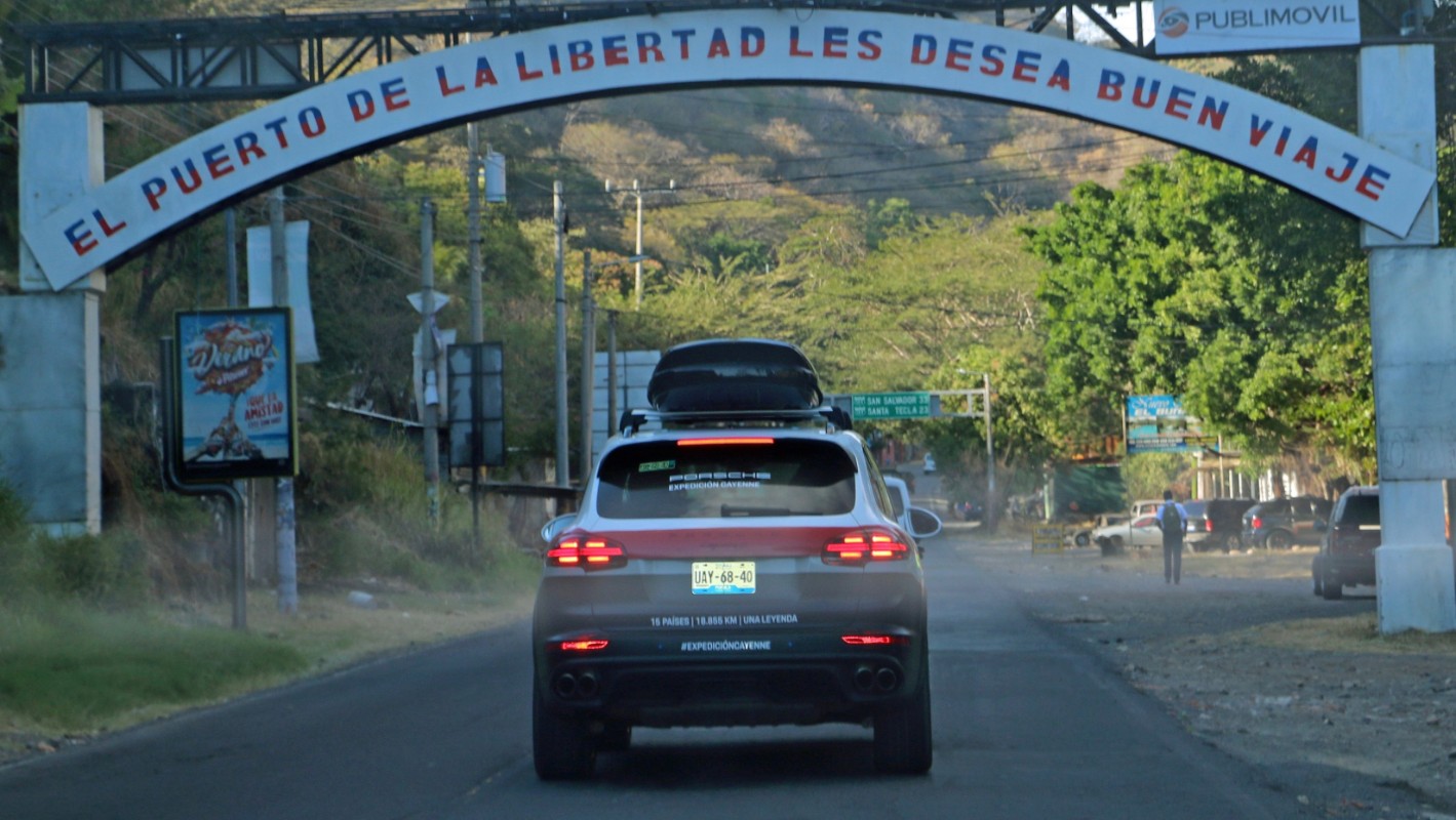 cayenne_s_expedicion_cayenne_el_salvador_2018_porsche_ag_2