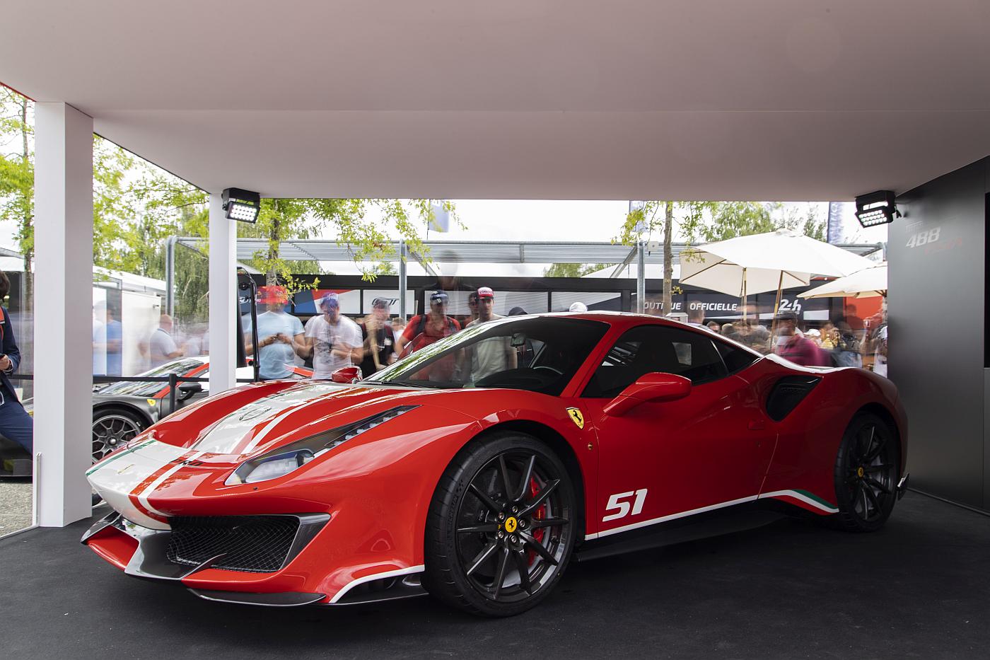 180214-car-ferrari-488-pista-piloti