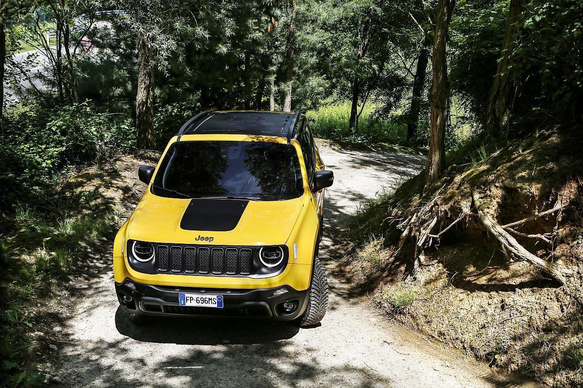 180620_Jeep_New-Renegade-MY19-Trailhawk_01