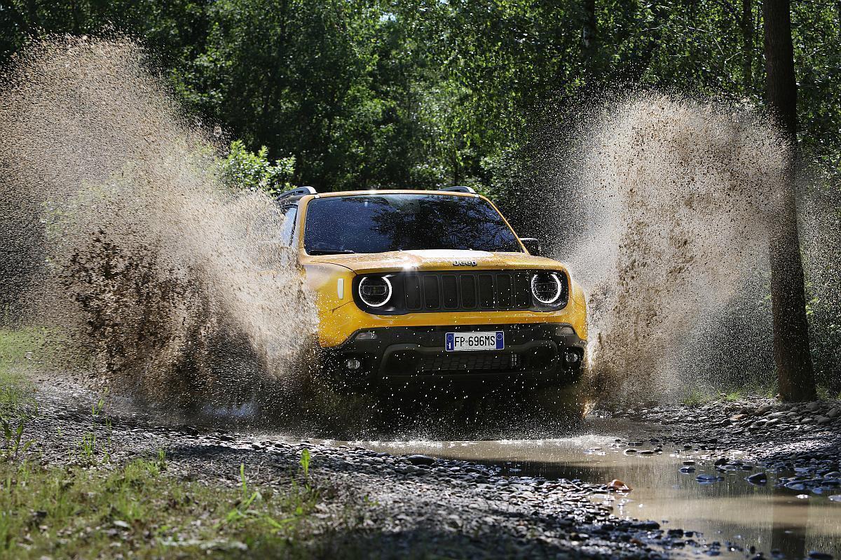 180620_Jeep_New-Renegade-MY19-Trailhawk_12
