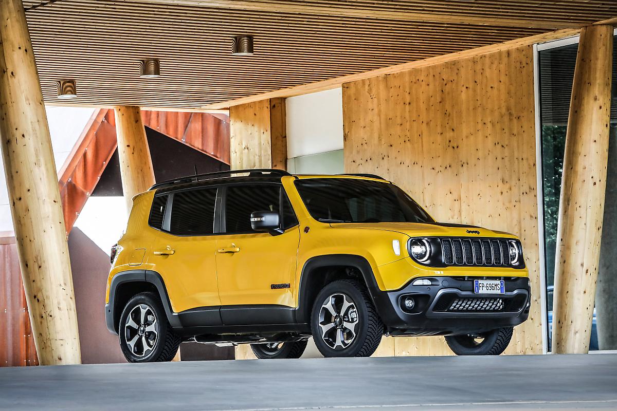 180620_Jeep_New-Renegade-MY19-Trailhawk_19