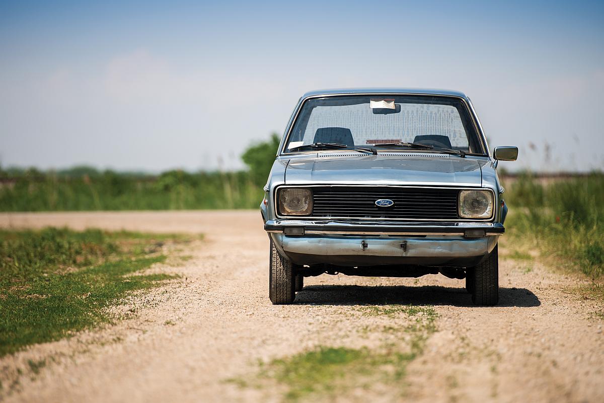 1976-Ford-Escort-1100-GL-Sedan_5