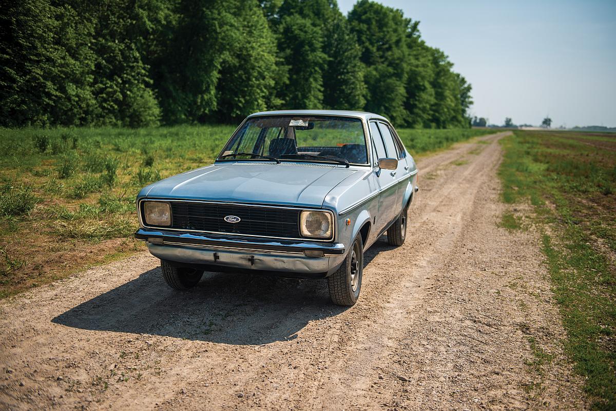 1976-Ford-Escort-1100-GL-Sedan_7