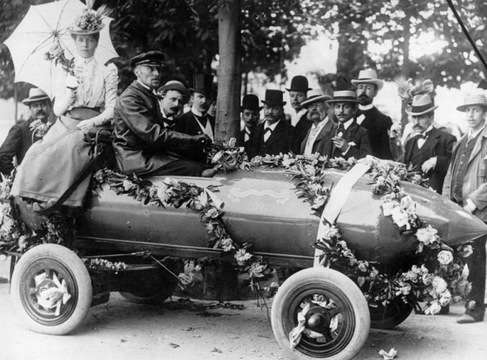 2-La-Jamais-Contente