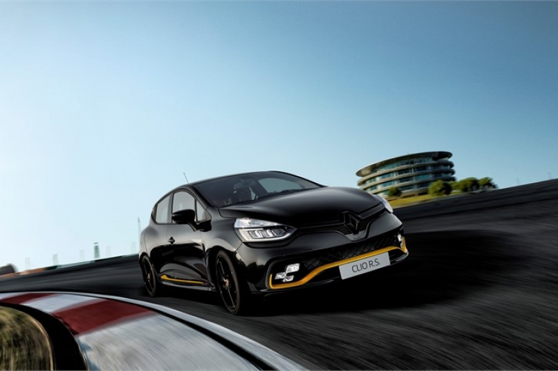 2018 – Renault CLIO R.S. 18