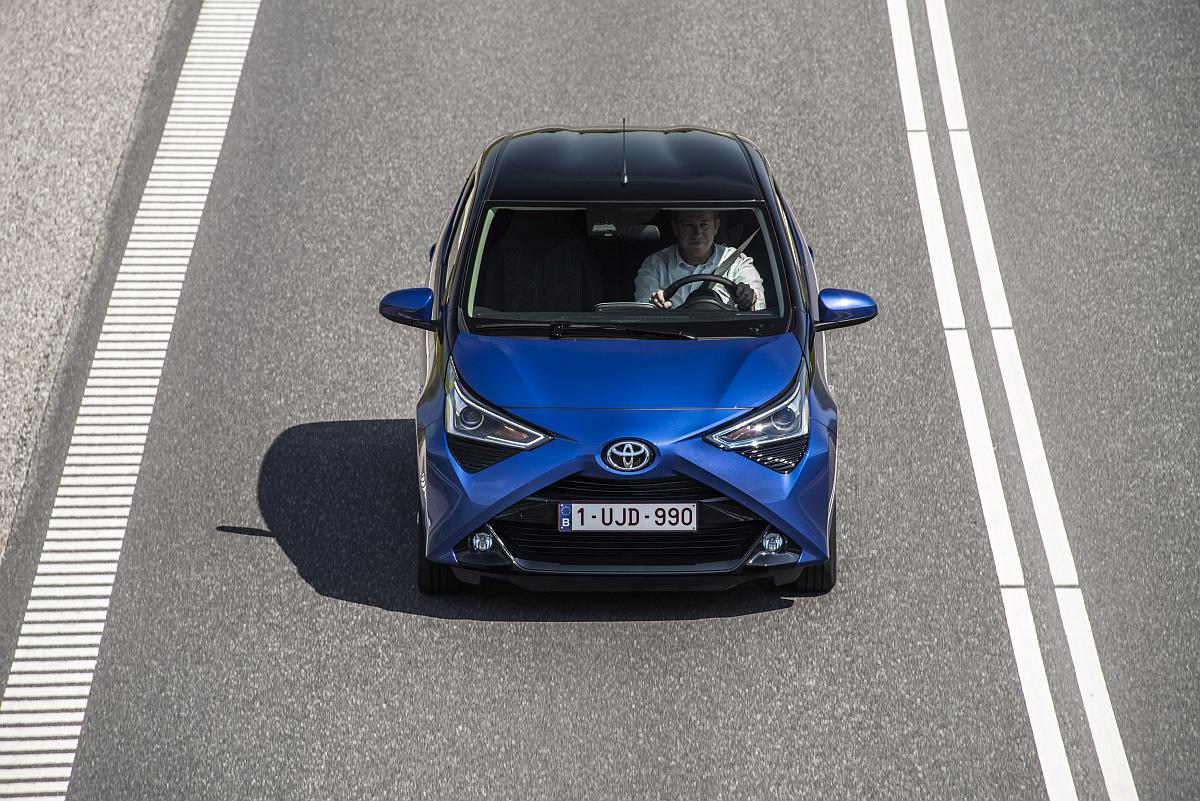 AYGO_Blue_002