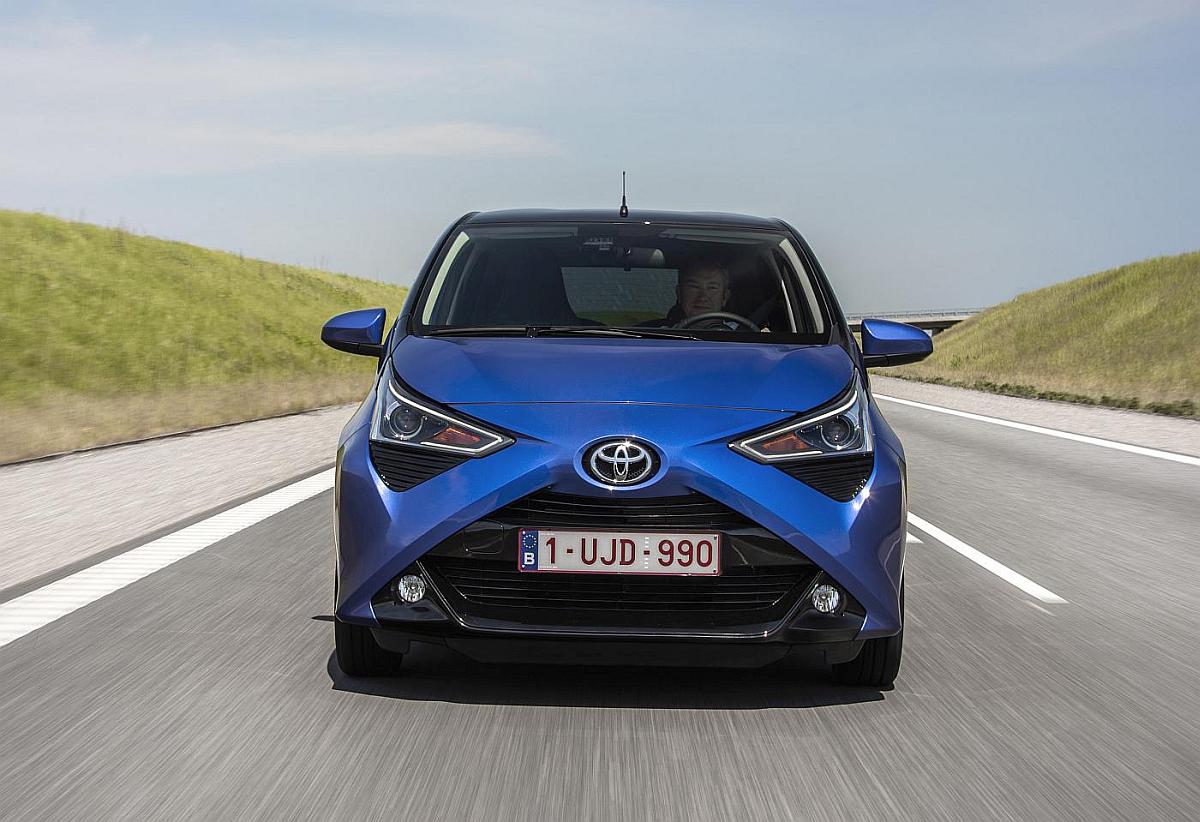 AYGO_Blue_008