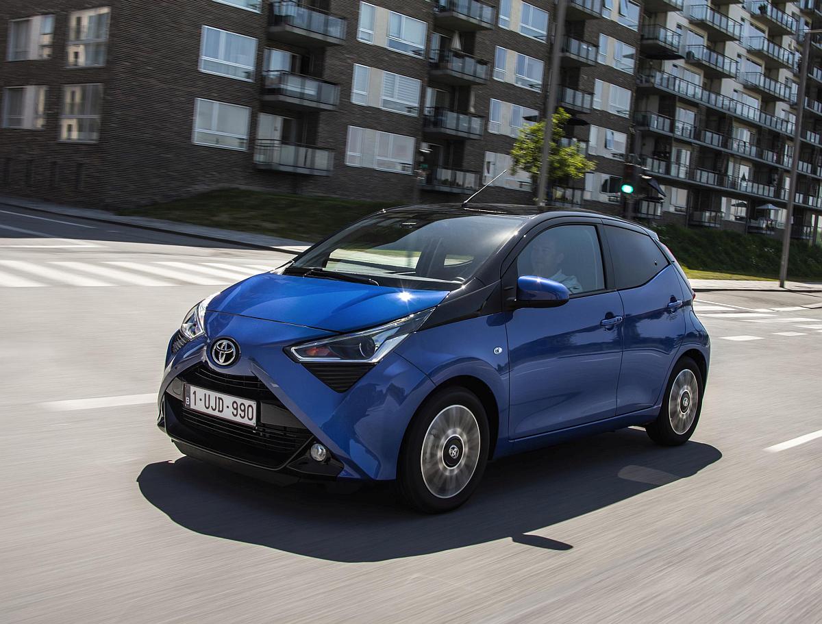 AYGO_Blue_016