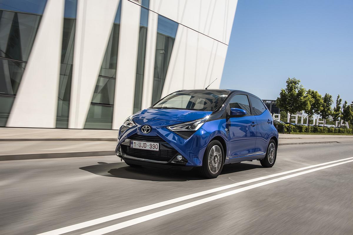 AYGO_Blue_024