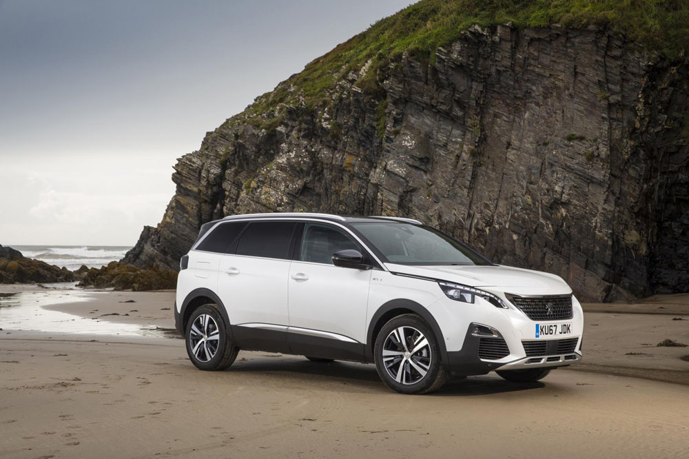 Peugeot-5008-SUV