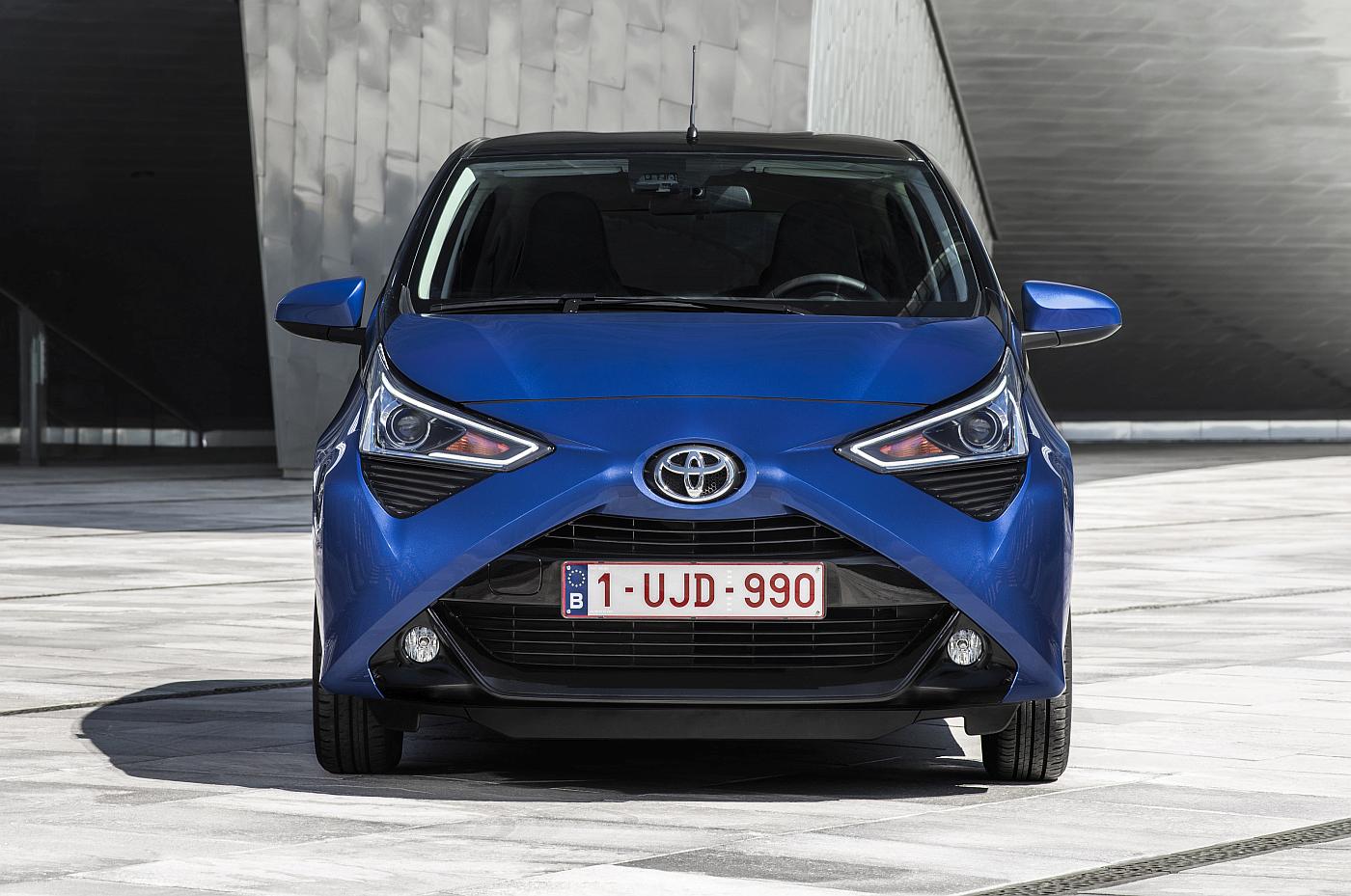 aygo-blue-034