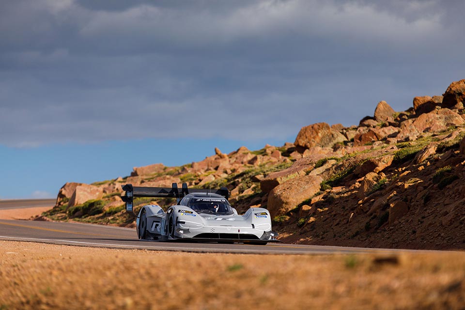 volkswagen-idr-ev-recorde-pikes-peak-4