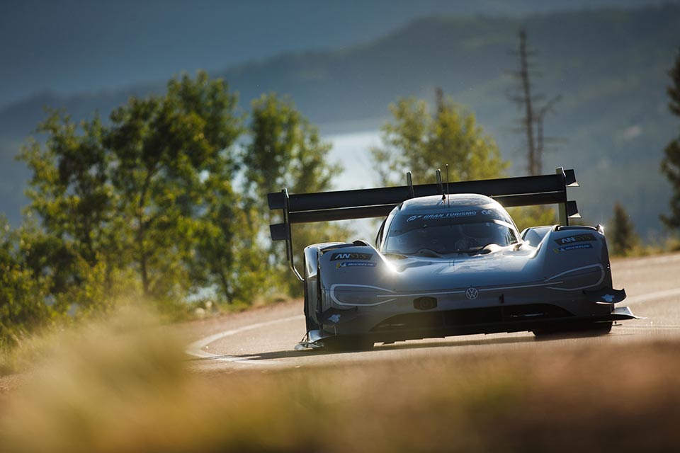 volkswagen-idr-ev-recorde-pikes-peak-6