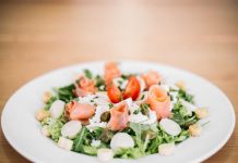 10 restaurantes para comer boas saladas no Porto