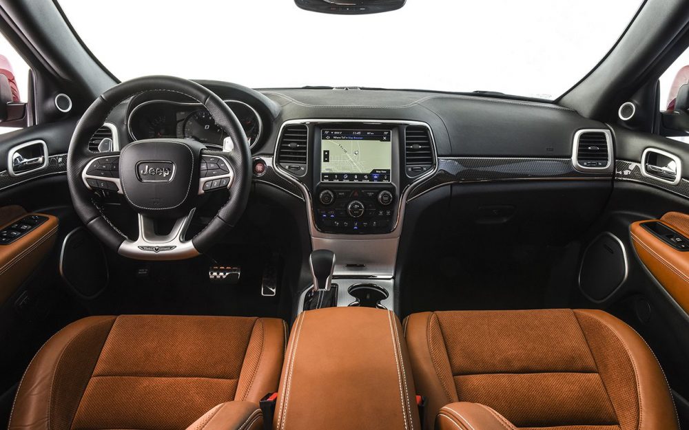 171111_DIMS_Jeep-Grand-Cherokee-Trackhawk-interior_01