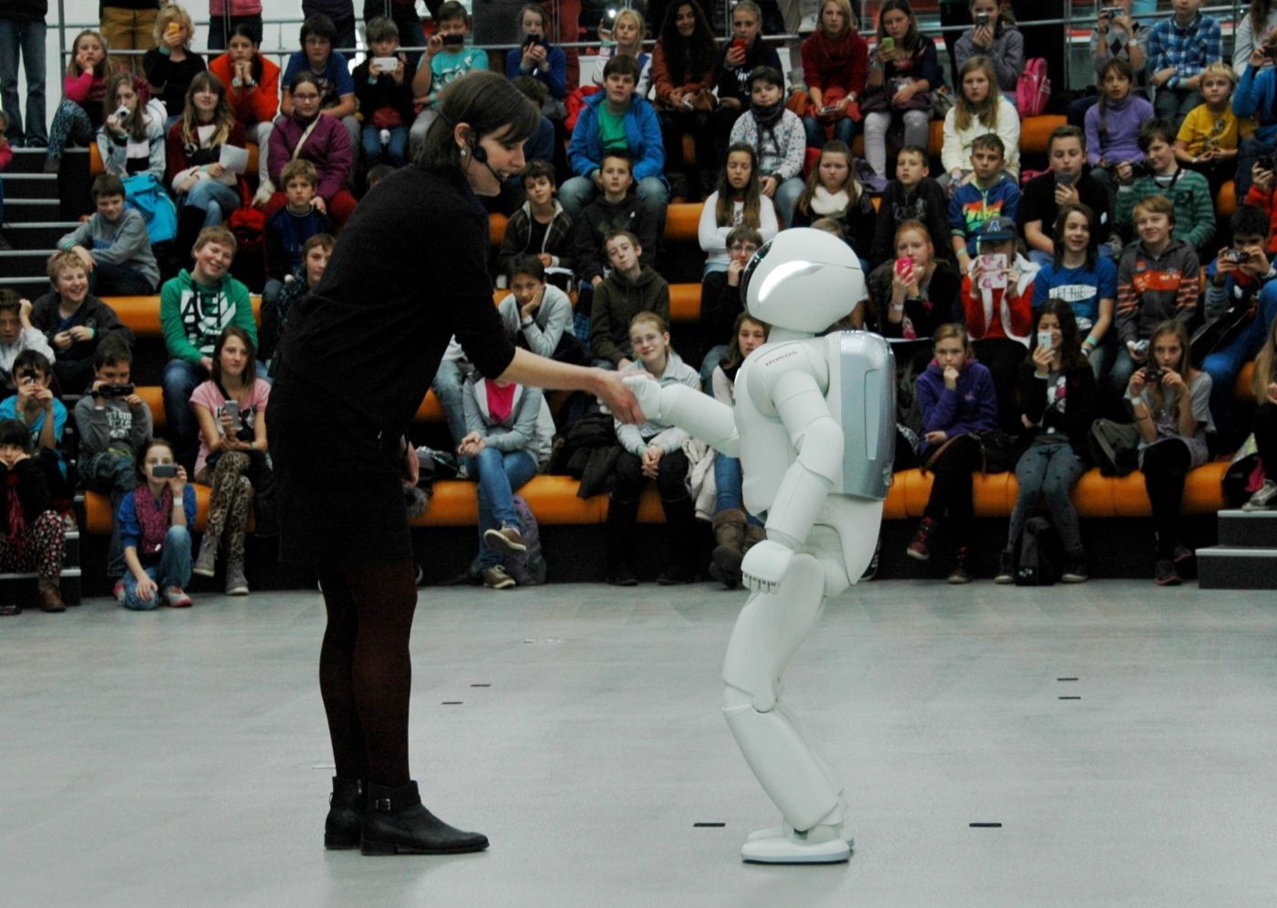 All-New ASIMO Joins in the Celebrations at Czech Science Centre