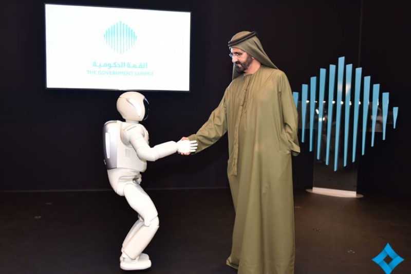 ASIMO Receives Royal Welcome in Dubai