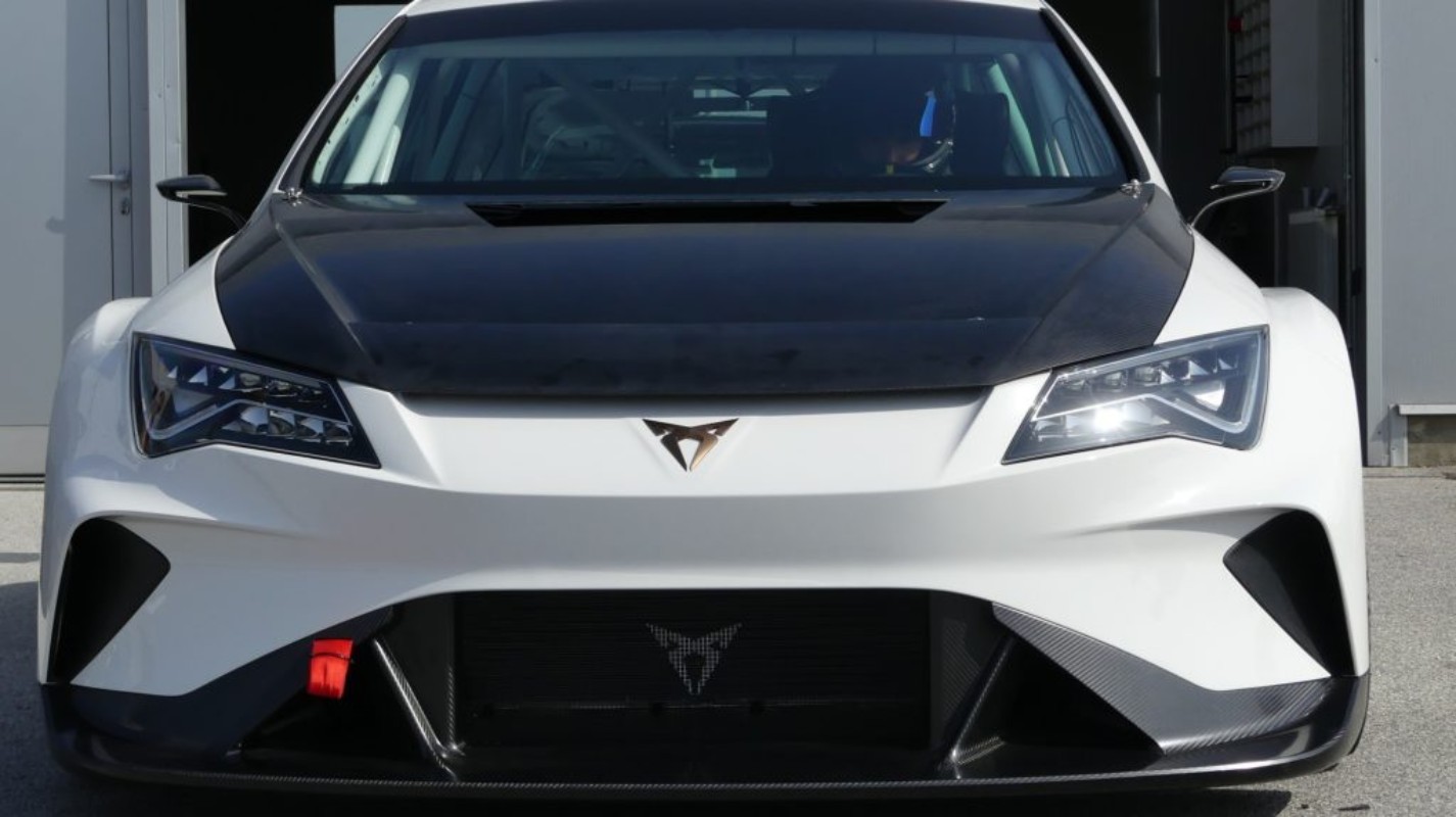 Cuppra-e-Racer-3-1024×575