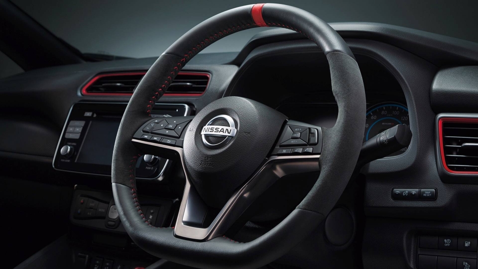 Nissan-Leaf-Nismo-16-960×600