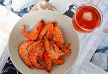 6 vinhos rosés perfeitos para beber com marisco no verão