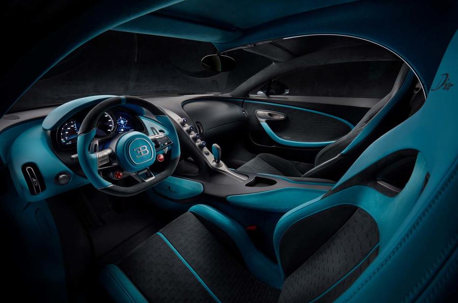 17_bugatti-divo_driver_web