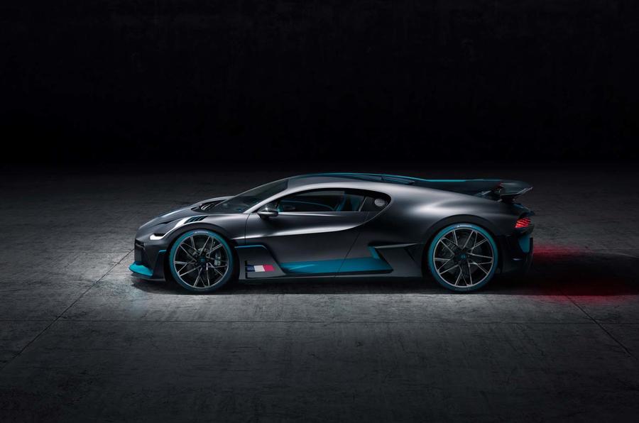 18.3_bugatti-divo_side-elev_web