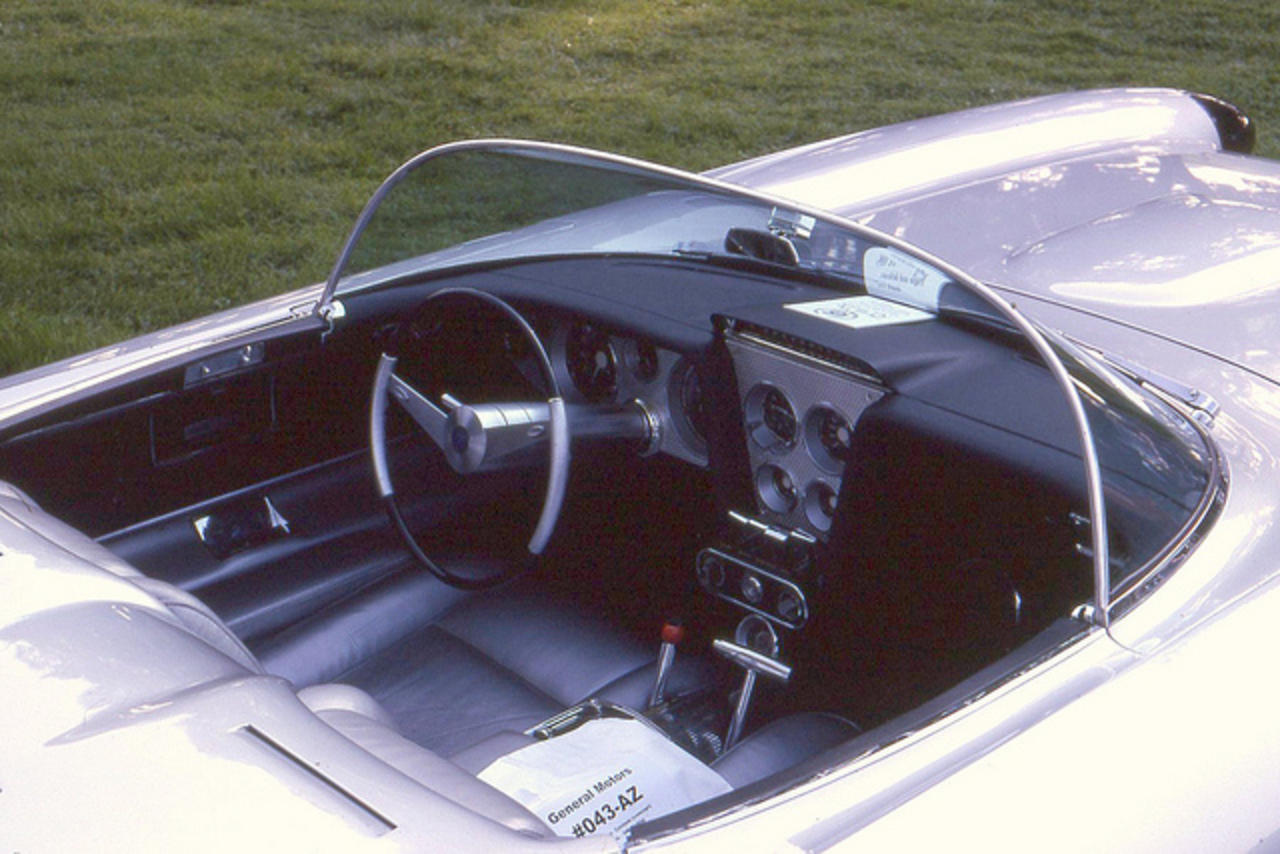 1959-cadillac-cyclone-concept-car_4774f
