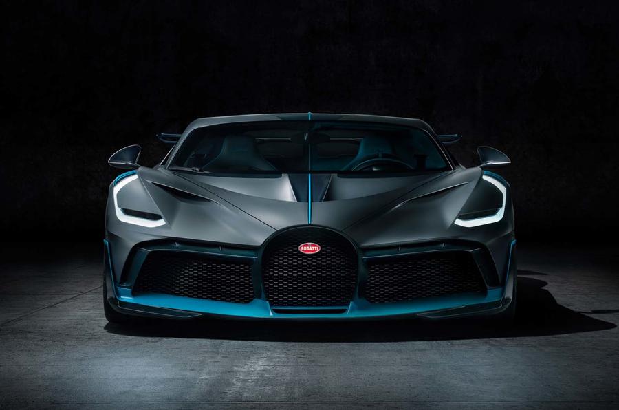 21_bugatti-divo_front_web