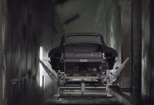 Este Porsche 911 demorou 18 meses a construir