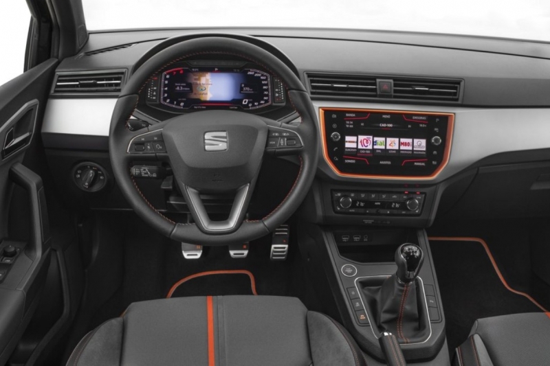 SEAT-cockpit-digital-1-1024×679