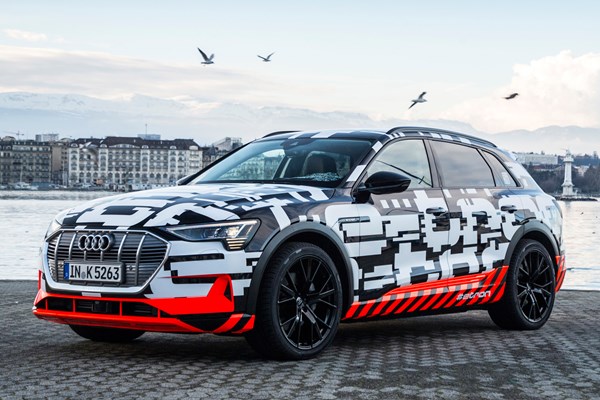 audi_etron_2019