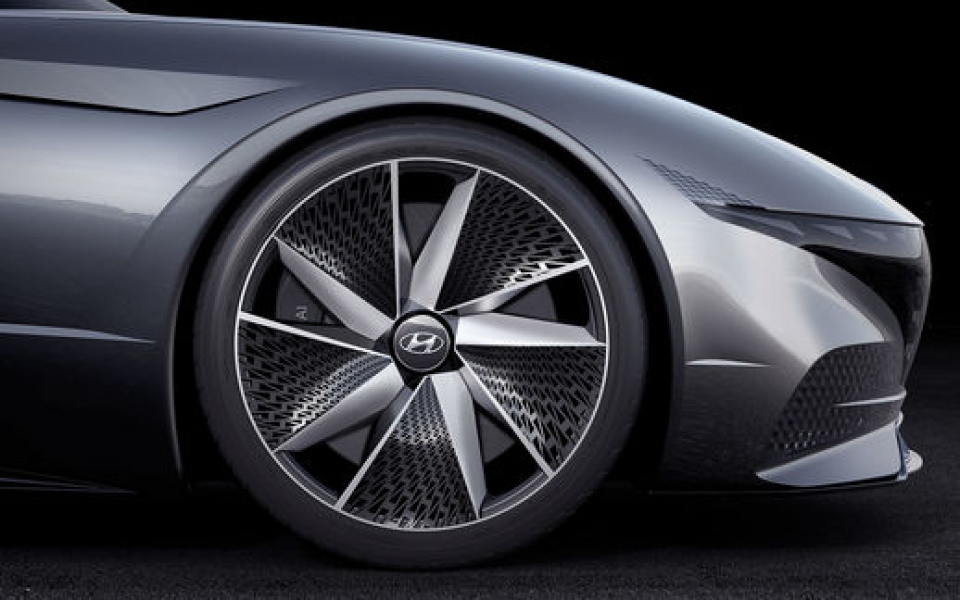 csm_hyundai-le-fil-rouge-concept-21-1610_2f640ba18d-960×600
