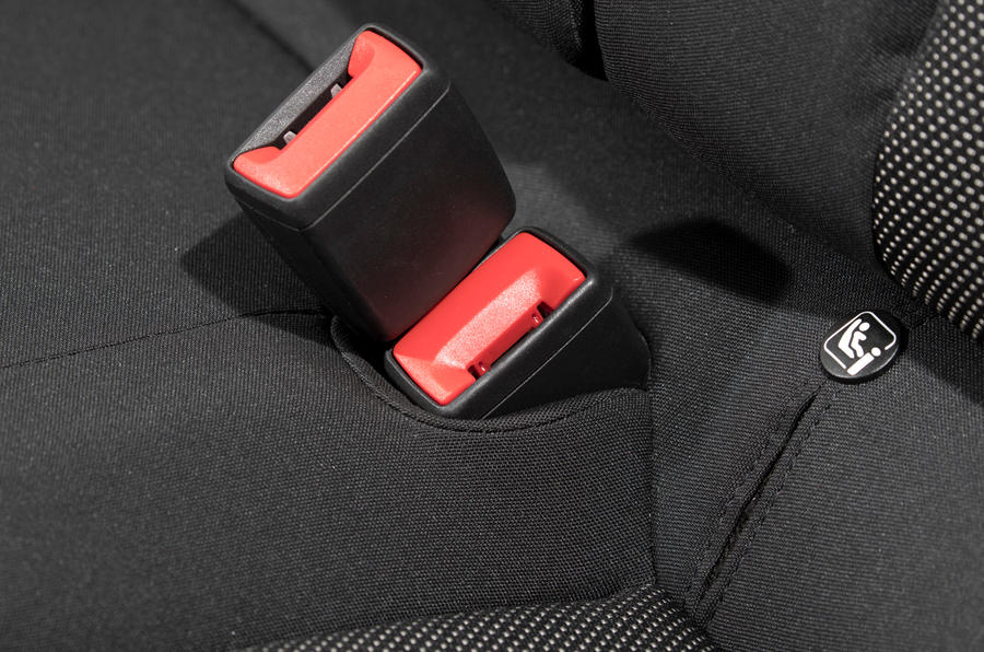 seat-belt-3