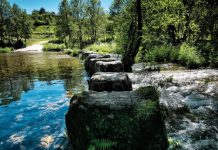 A praia fluvial portuguesa que tem um dos rios menos poluídos da Europa