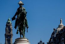 Há uma rota para conhecer o Porto em tempos de guerra civil