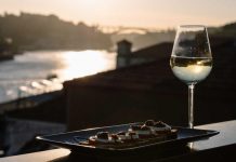 Grande Porto: Beber para refrescar à beira-rio ou mar à vista