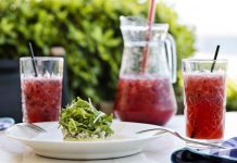 Lisboa tem uma esplanada anti-calor em frente ao Tejo