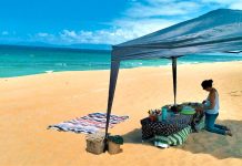 Esta empresa serve piqueniques em praias desertas