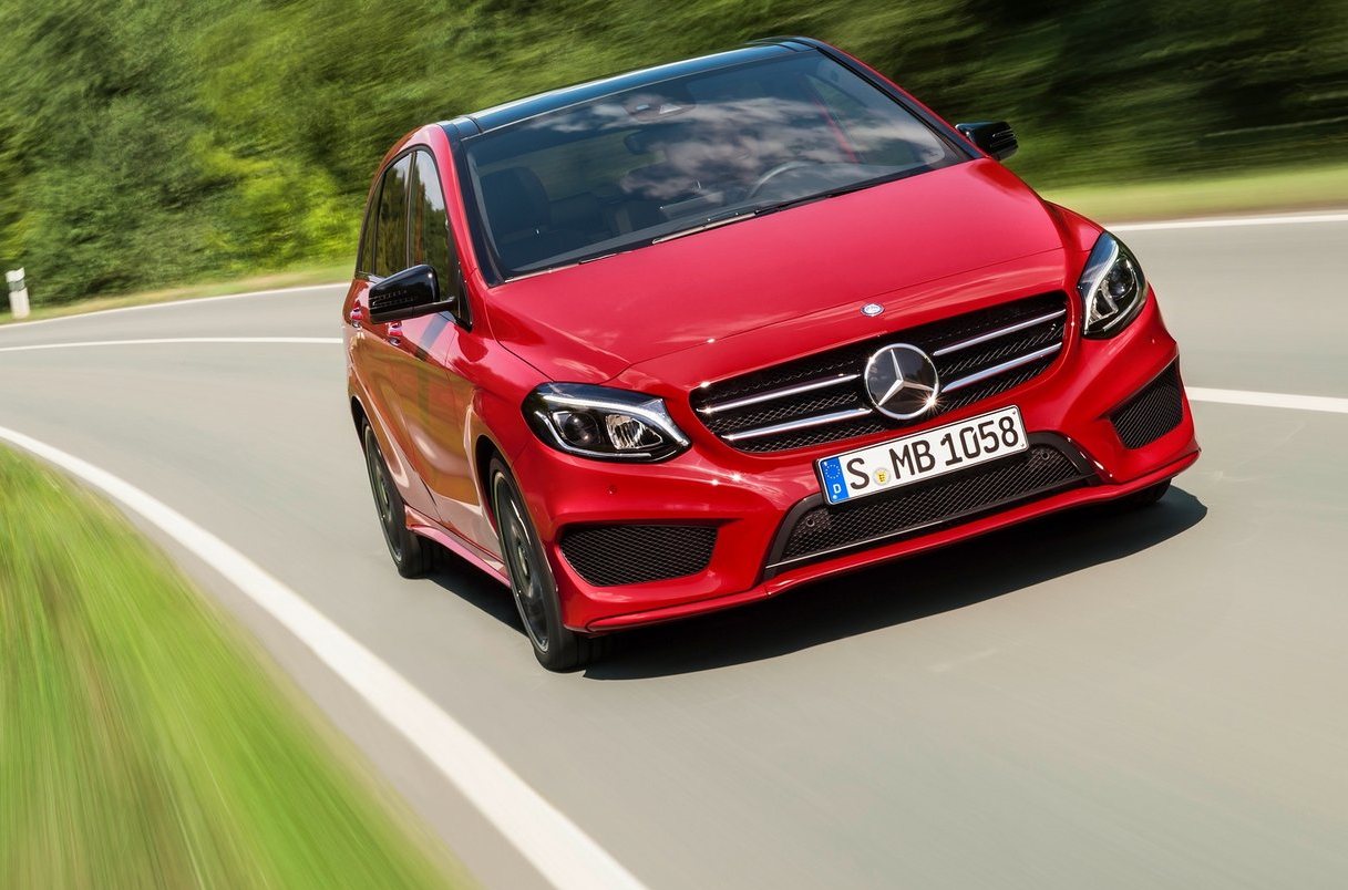 Mercedes-Benz-B-Class-2015-1600-04