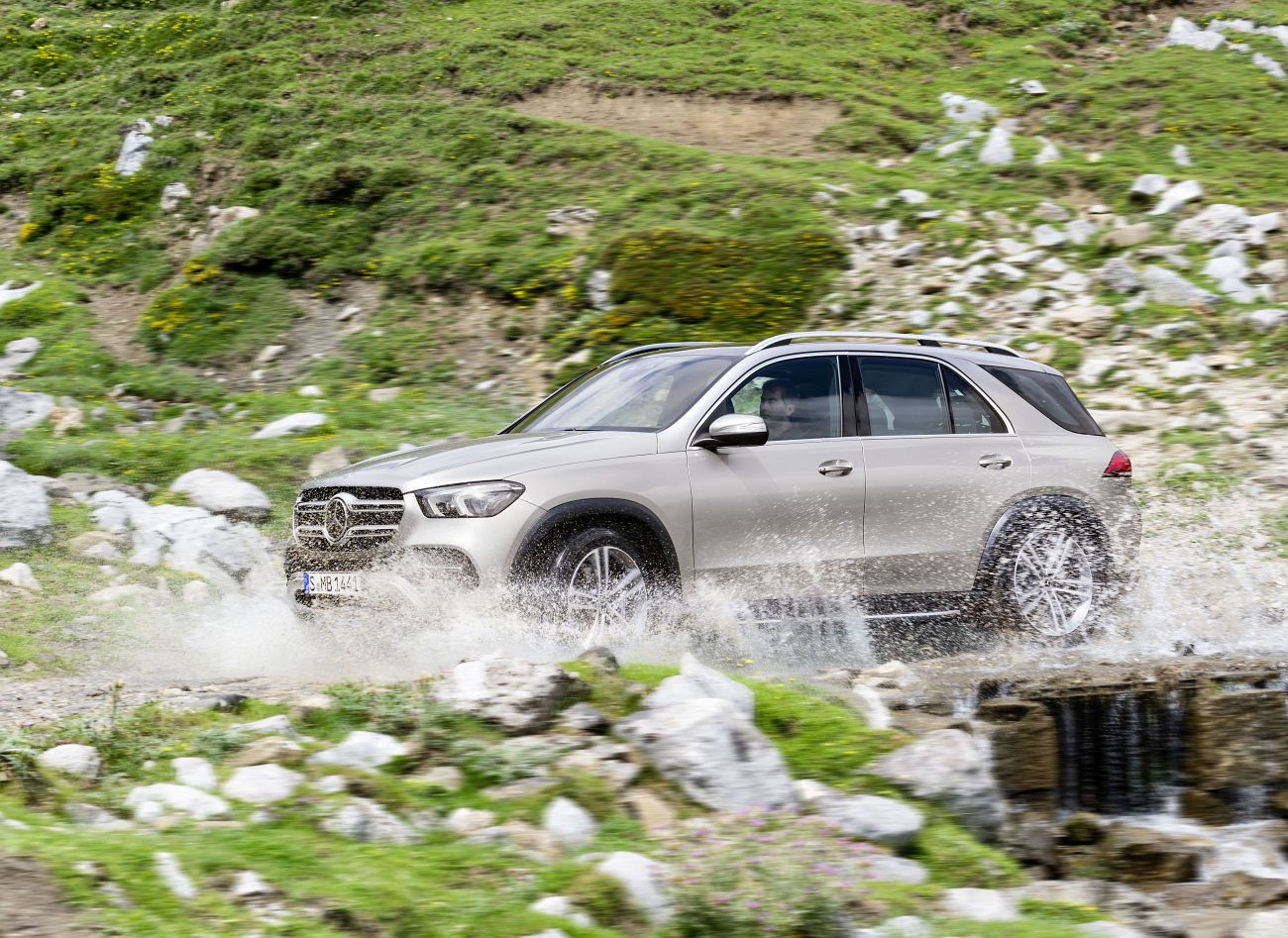 Der neue Mercedes-Benz GLE: Der SUV-Trendsetter, ganz neu durchdacht

The new Mercedes-Benz GLE: The SUV trendsetter completely reconceived