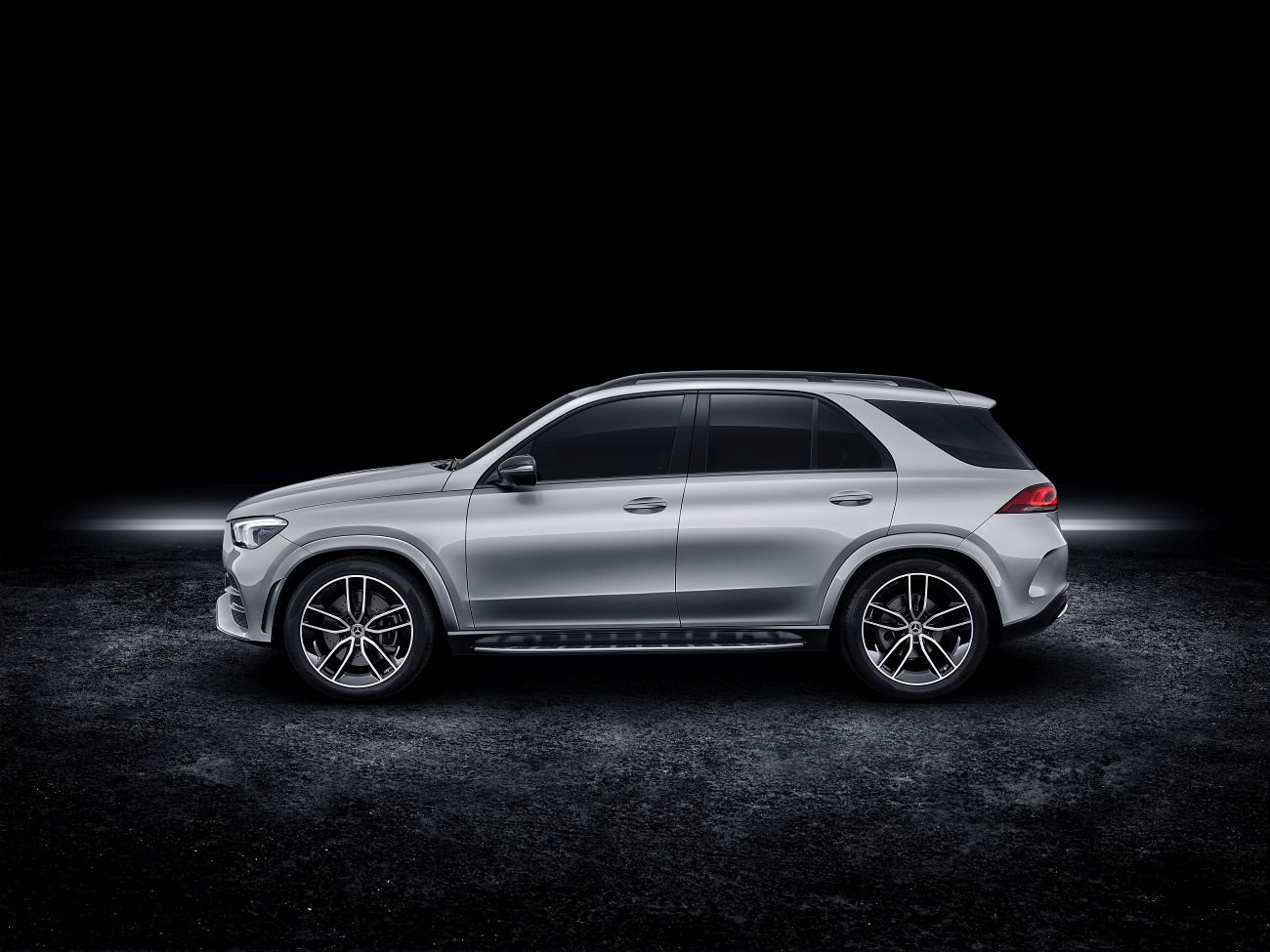 Der neue Mercedes-Benz GLE: Der SUV-Trendsetter, ganz neu durchdacht

The new Mercedes-Benz GLE: The SUV trendsetter completely reconceived