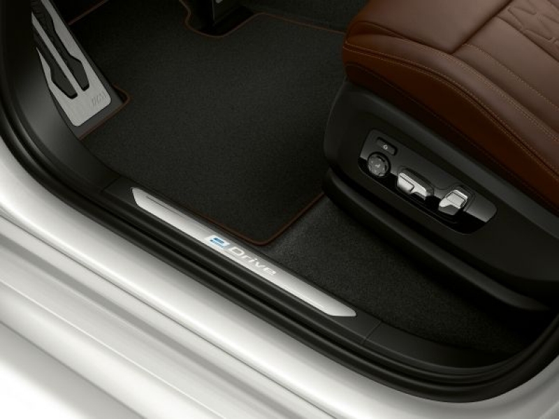 P90320136_lowRes_the-new-bmw-x5-xdriv-960×600