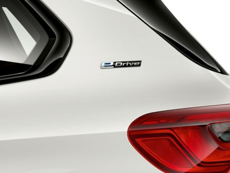 P90320138_lowRes_the-new-bmw-x5-xdriv-960×600