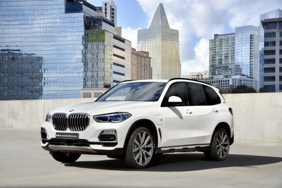 P90321838_lowRes_the-new-bmw-x5-xdriv-960×600