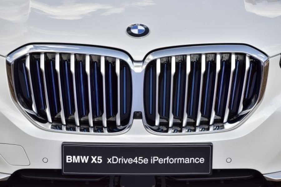 P90321840_lowRes_the-new-bmw-x5-xdriv-960×600