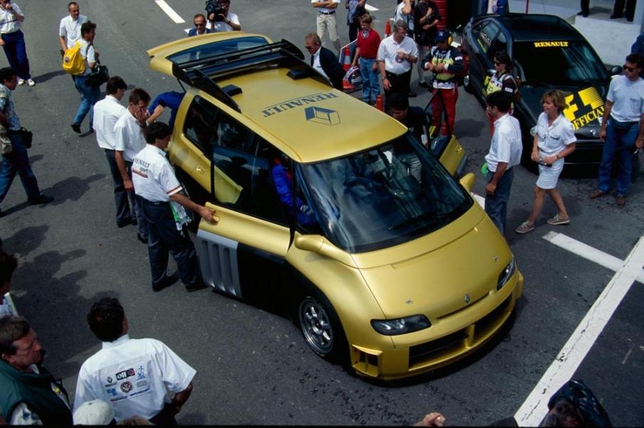 Renault-Espace-F1-September-1994-2-960×600