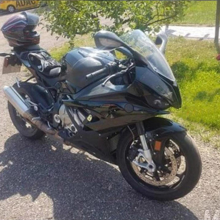 bmw-s-1000-rr-2019-bikeleaks