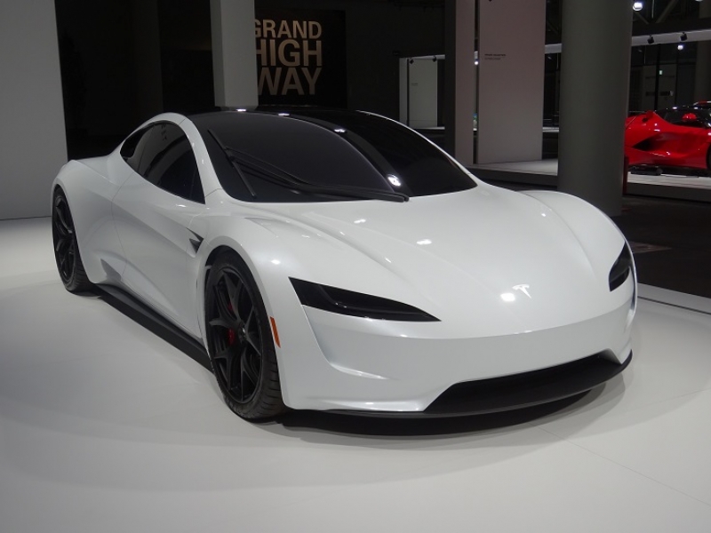 tesla_roadster_basel_4_15-960×600