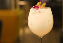 A nova e refrescante sangria de coco de Lisboa