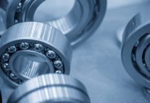 Homem quase perde pénis depois de usar anéis de metal para ter prazer